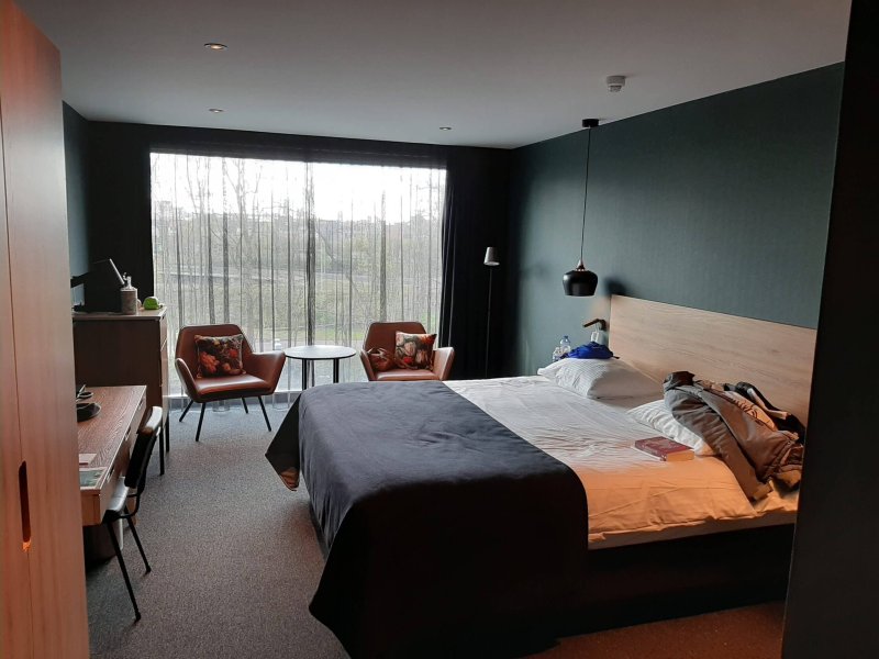 Hotel Van der Valk Antwerpen room