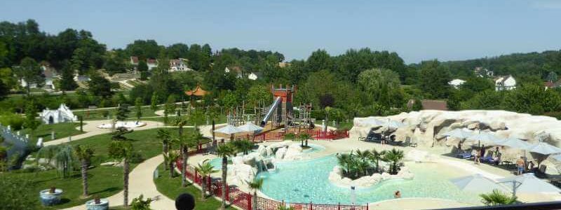Les Pagodes de Beauval swimming pool